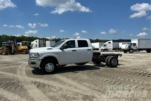 RAM 3500 كابينة والداخلية