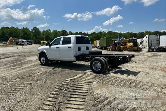 RAM 3500 كابينة والداخلية