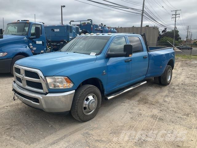 RAM 3500 شاحنات خفيفة/مفصلية الجوانب
