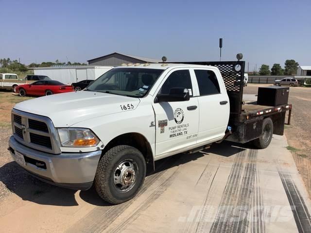 RAM 3500 شاحنات مسطحة/مفصلية الجوانب