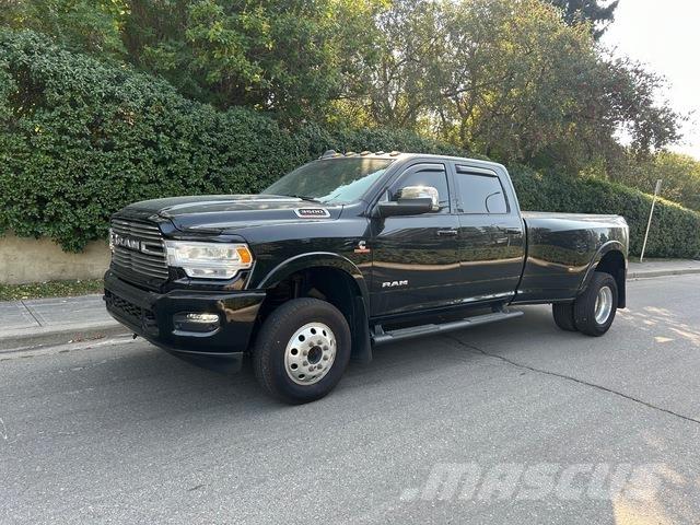 RAM 3500 شاحنات خفيفة/مفصلية الجوانب