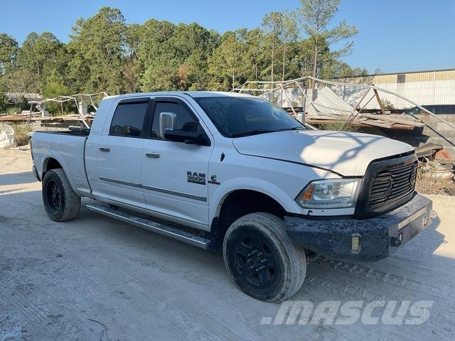 RAM 3500 شاحنات خفيفة/مفصلية الجوانب