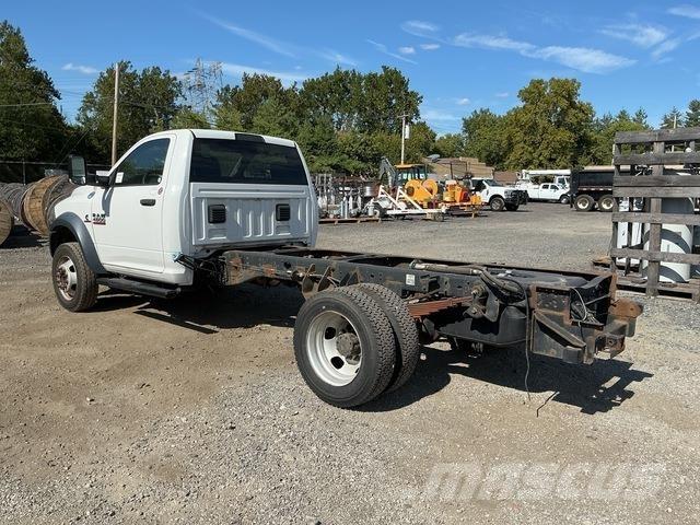 RAM 4500 كابينة والداخلية