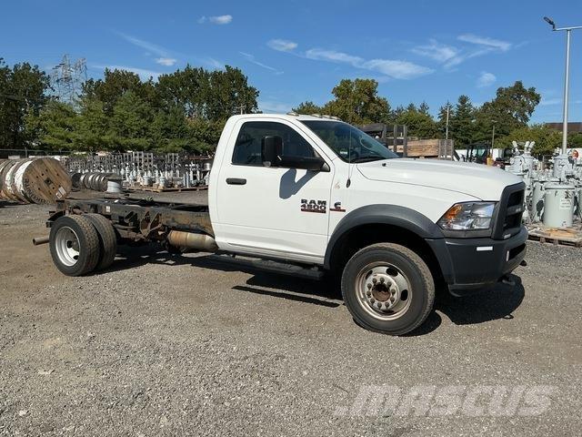 RAM 4500 كابينة والداخلية