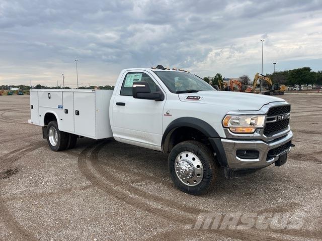 RAM 4500 شاحنات خفيفة/مفصلية الجوانب