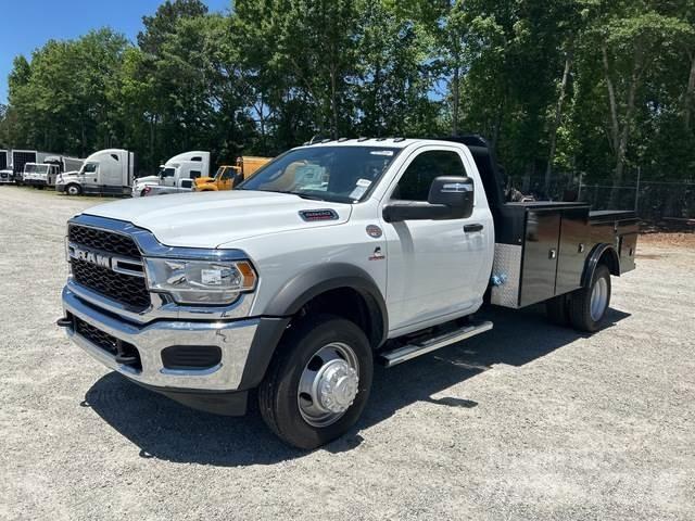 RAM 5500 شاحنات خفيفة/مفصلية الجوانب