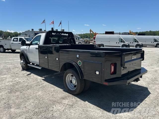 RAM 5500 شاحنات خفيفة/مفصلية الجوانب