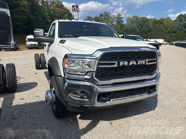 RAM 5500 كابينة والداخلية