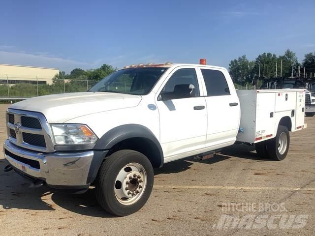 RAM 5500 شاحنات خفيفة/مفصلية الجوانب