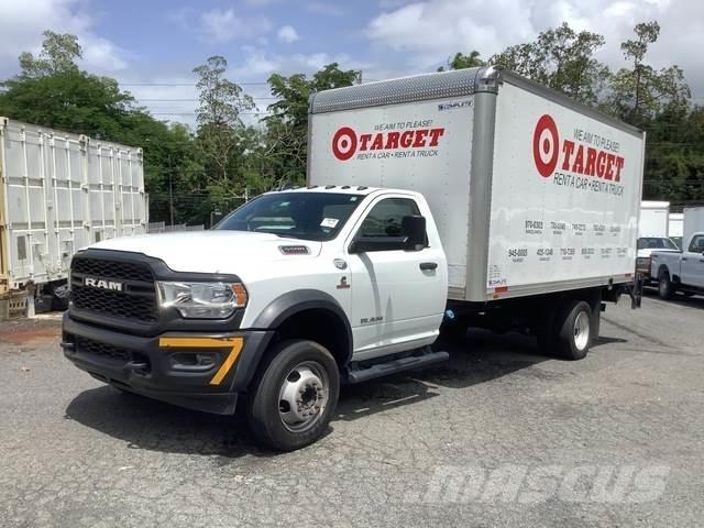 RAM 5500 شاحنات ذات هيكل صندوقي