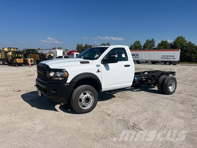 RAM 5500 كابينة والداخلية