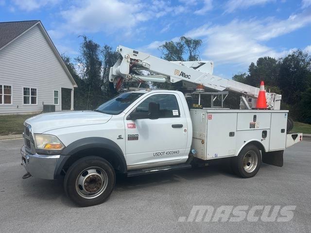 RAM 5500 المنصات الهوائية المثبتة على شاحنة
