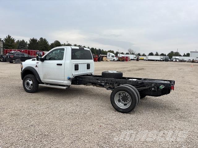 RAM 5500 كابينة والداخلية