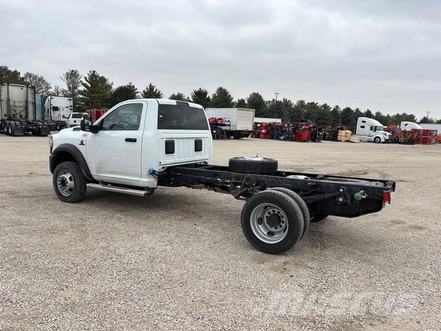 RAM 5500 كابينة والداخلية