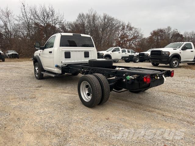 RAM 5500 كابينة والداخلية