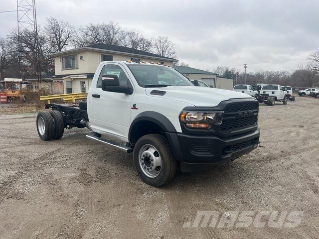 RAM 5500 كابينة والداخلية