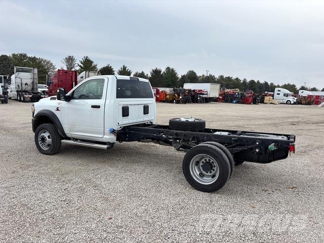 RAM 5500 كابينة والداخلية