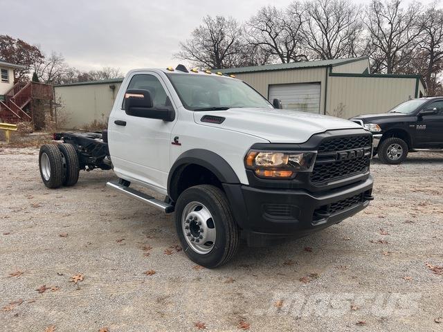 RAM 5500 كابينة والداخلية