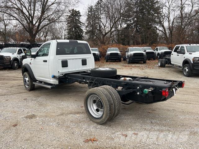 RAM 5500 كابينة والداخلية