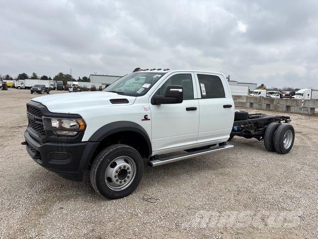 RAM 5500 كابينة والداخلية