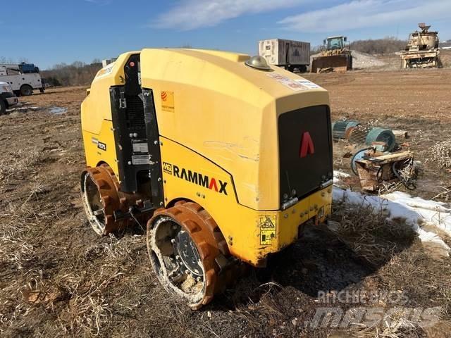 Rammax 1575 ضاغطات التربة