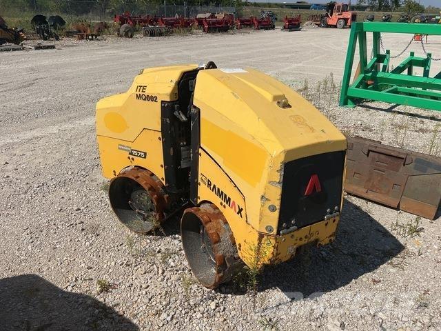 Rammax 1575 ضاغطات التربة
