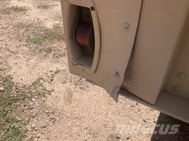  Raytheon M1101 مقطورات أخرى