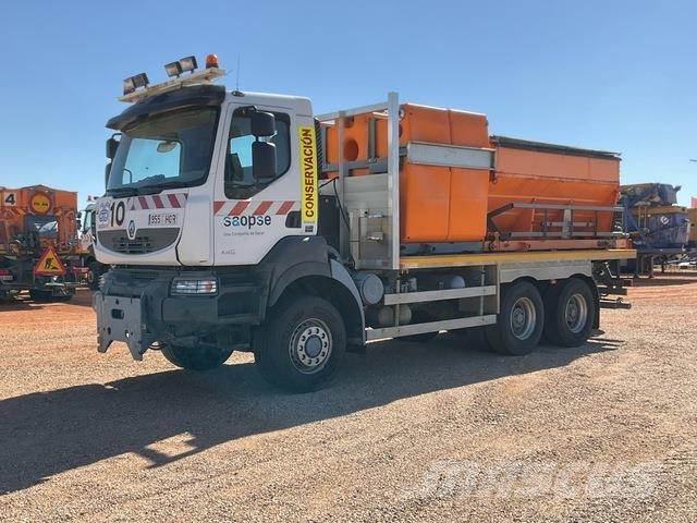 Renault Kerax حراثات ونصول الجليد