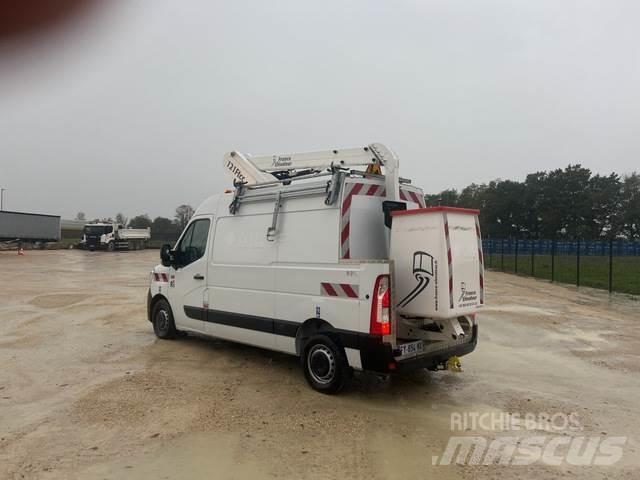 Renault Master المنصات الهوائية المثبتة على شاحنة