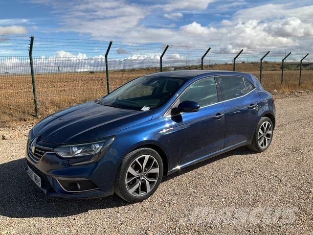 Renault Megane سيارات