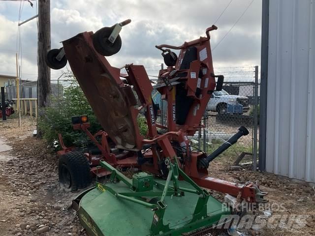 Rhino TX165A جزازات وأغطية المراعي