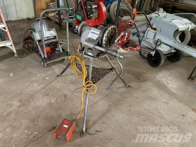  Ridgid 300 معدات خطوط الأنابيب