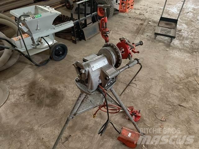  Ridgid 300 معدات خطوط الأنابيب