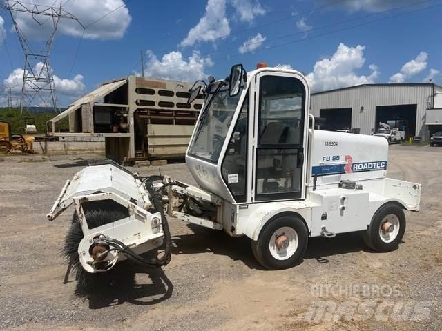 Roadtec FB-85 كاسحات داخلية