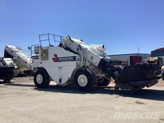 Roadtec SB2500 عربات نقل المواد