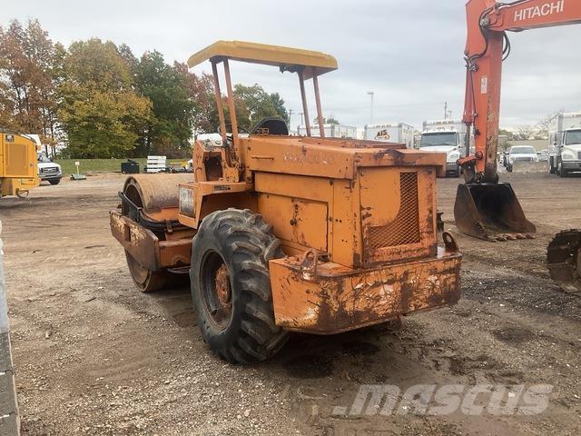 Sakai SV70TF مداحل أحادية الأسطوانة