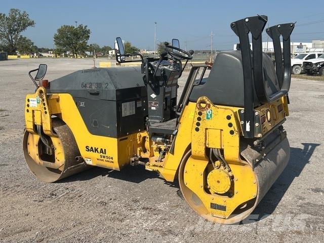 Sakai SW504 مداحل ثنائية الاسطوانة