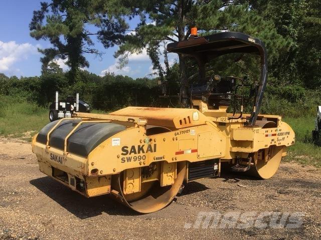 Sakai SW990 مداحل ثنائية الاسطوانة