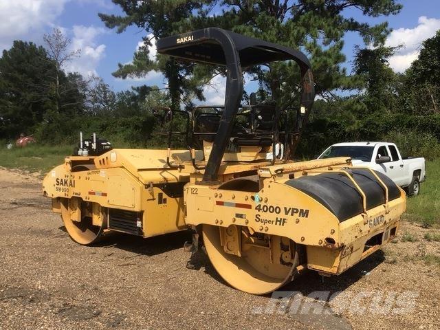 Sakai SW990 مداحل ثنائية الاسطوانة