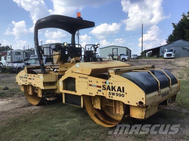 Sakai SW990 مداحل ثنائية الاسطوانة