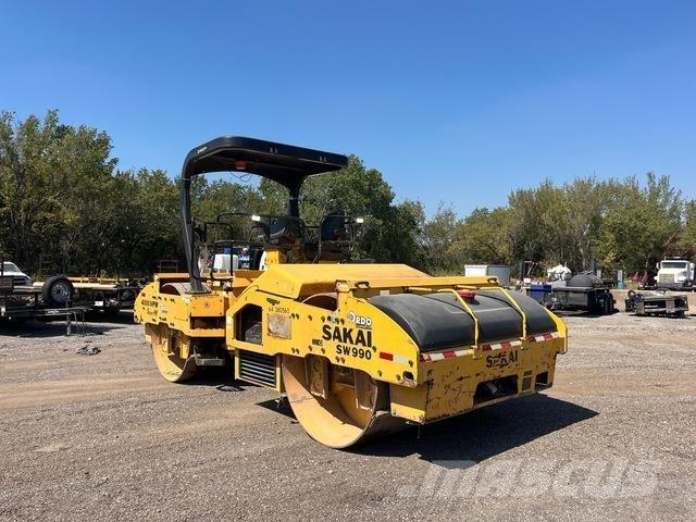 Sakai SW990 مداحل ثنائية الاسطوانة