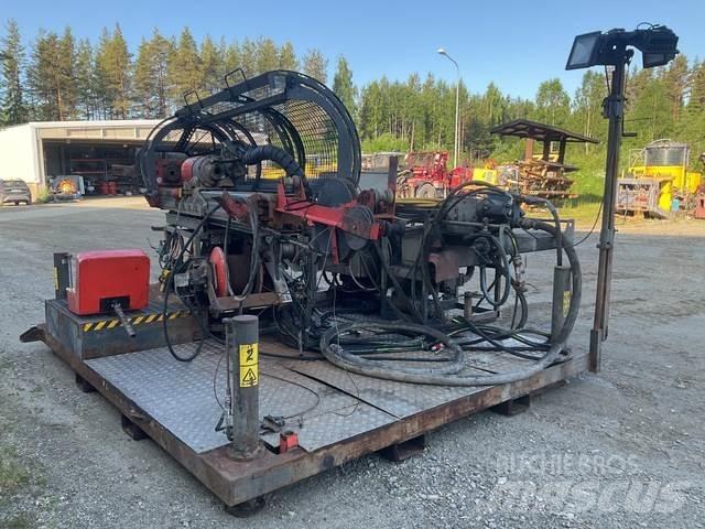 Sandvik DE140i معدات الثقب السطحي