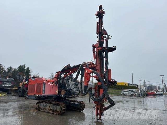 Sandvik DX800 معدات الثقب السطحي