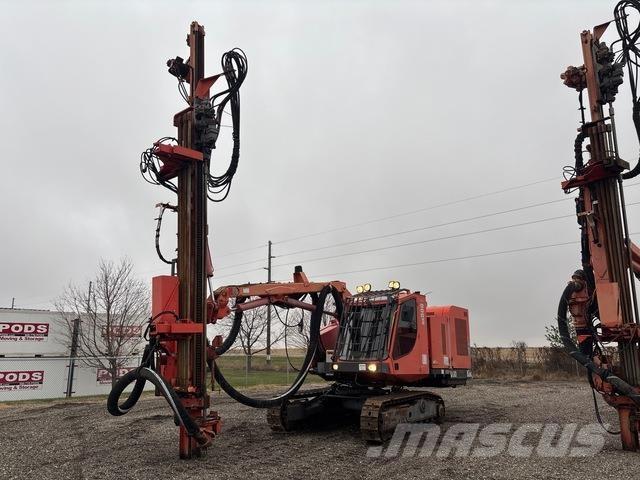 Sandvik DX800 معدات الثقب السطحي