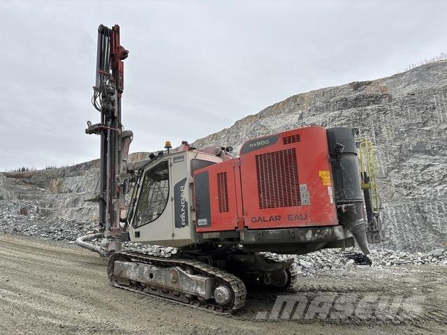 Sandvik DX800R معدات الثقب السطحي