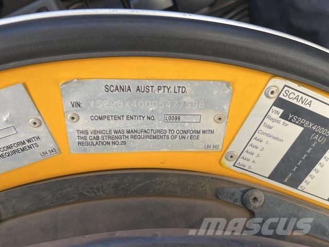Scania P440 شاحنات الرافعات الخطافية