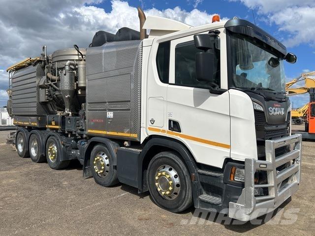 Scania R620 شاحنات مزدوجة / خلخلة