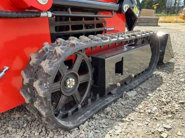  SDLOOL SL380R لوادر انزلاقية التوجيه