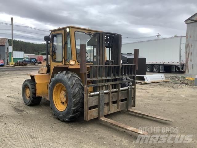 Sellick S-100 شاحنات الطرق الوعرة