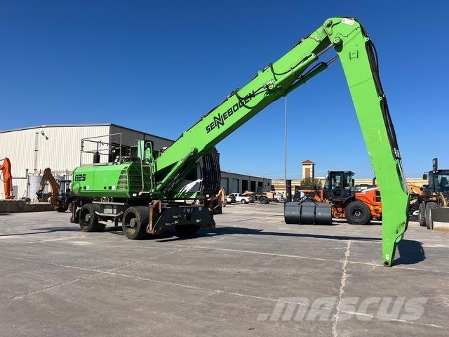 Sennebogen 825 مناولات المخلفات / مناولات صناعية